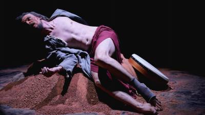 Yoann Fayolle interprète le personnage principal, le demi-dieu Onysos. PHOTO DR
