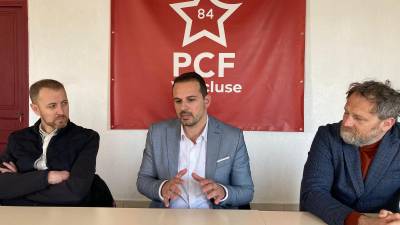 Jérémy Bacchi avec Rémy Blanc, conseiller départemental communiste. Photo M.S.