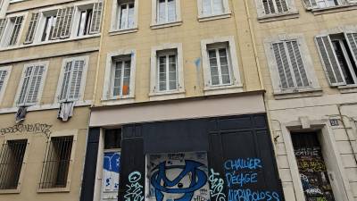 Au 30, rue Thiers, 14 chambres louées dans une illégalité assumée qui provoque la colère des collectifs Anti-Airbnb. PHOTOS DC/DR
