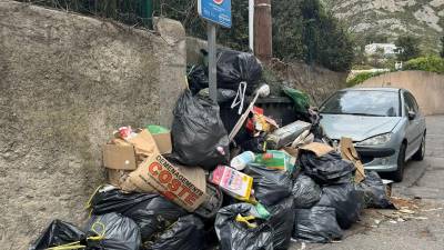 Les déchets s’amoncellent toujours dans les quartiers Sud. PHOTO DR